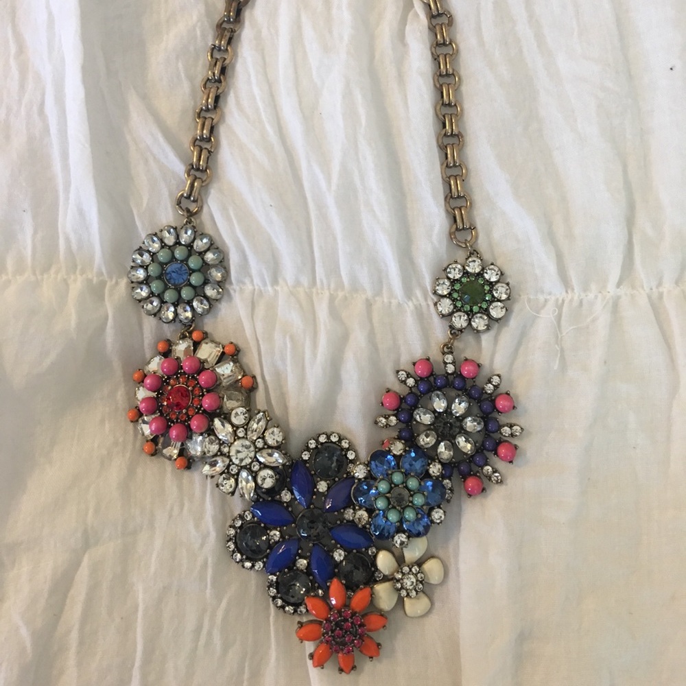 J Crew statement necklace. EXCELLENT CONDITION.